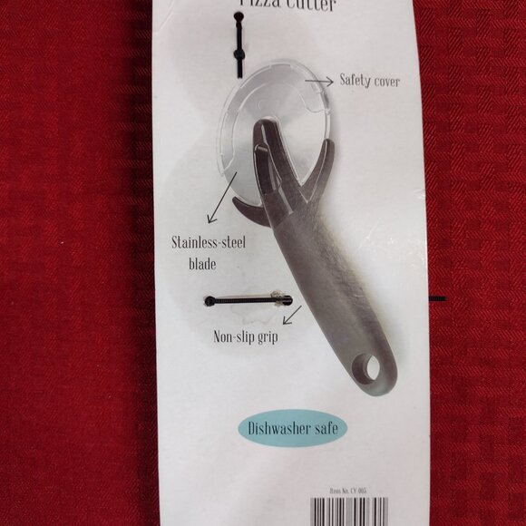 NEW Pizza Cutter by Household Trends - Picture 2 of 4